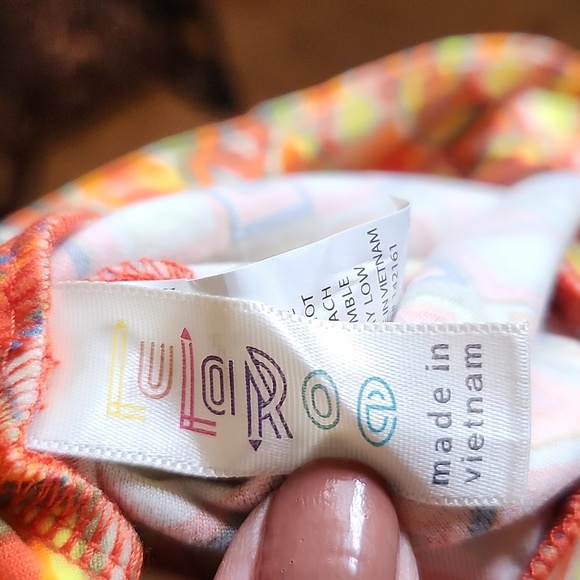 LULAROE LLR OS Groovy Patterned Buttery Soft Legging One Size - Picture 5 of 6